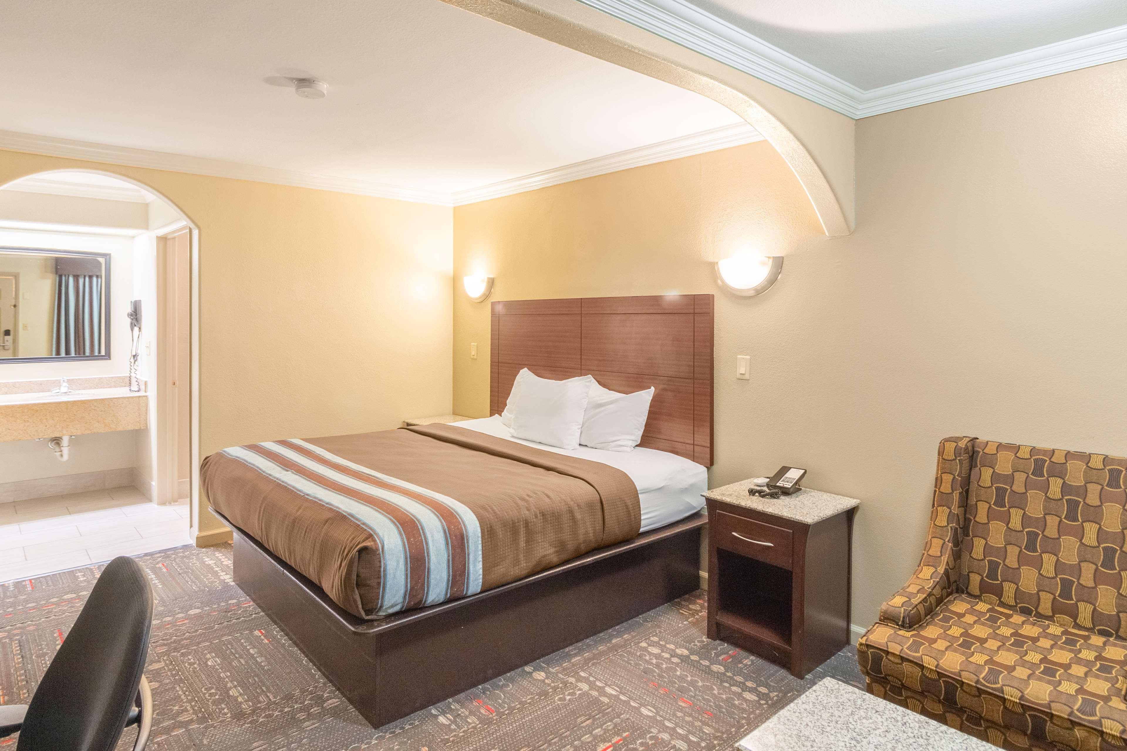 Hotel Dan Inn Uberaba & Convencoes By Nacional Inn Екстер'єр фото