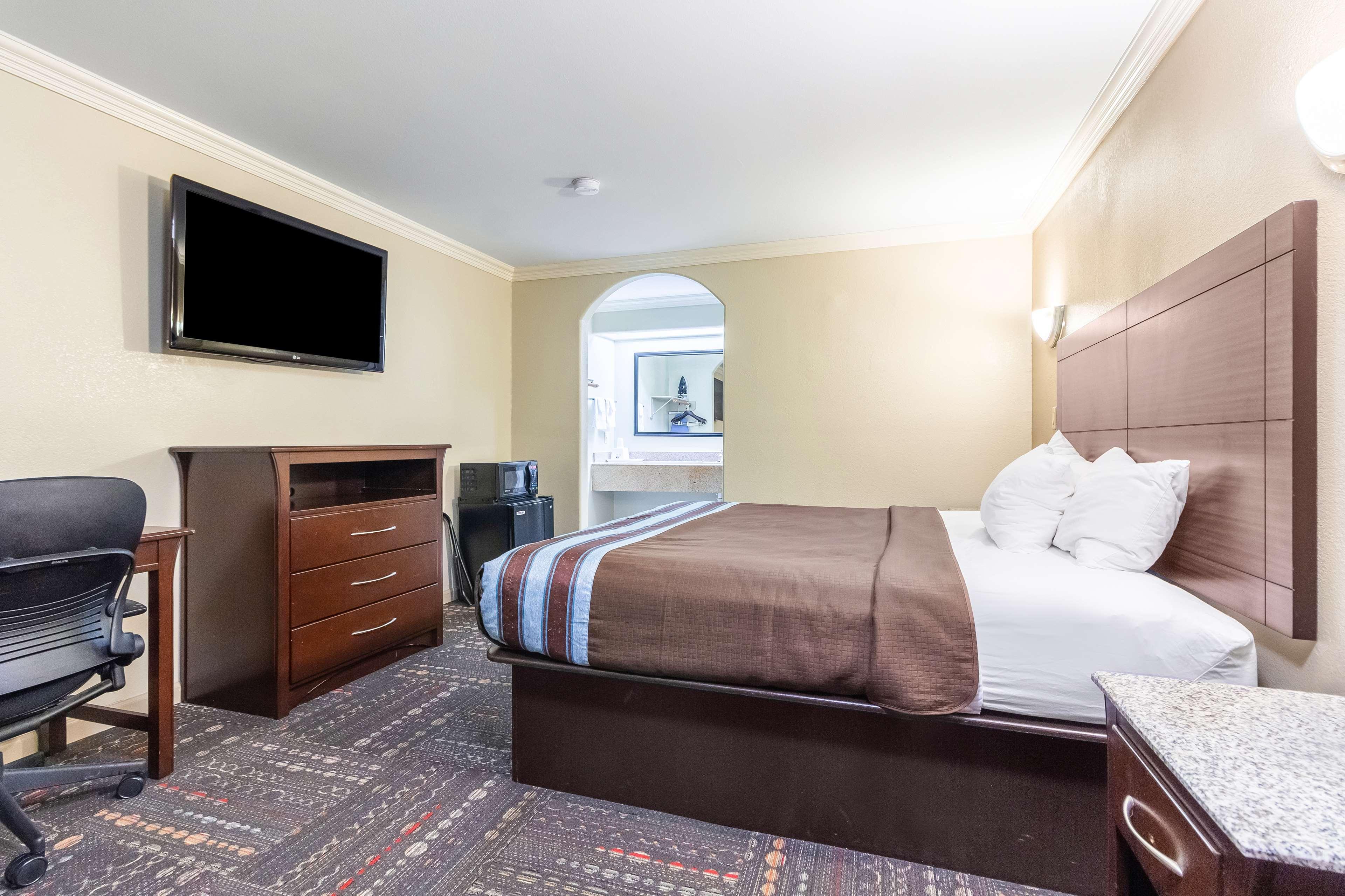 Hotel Dan Inn Uberaba & Convencoes By Nacional Inn Екстер'єр фото