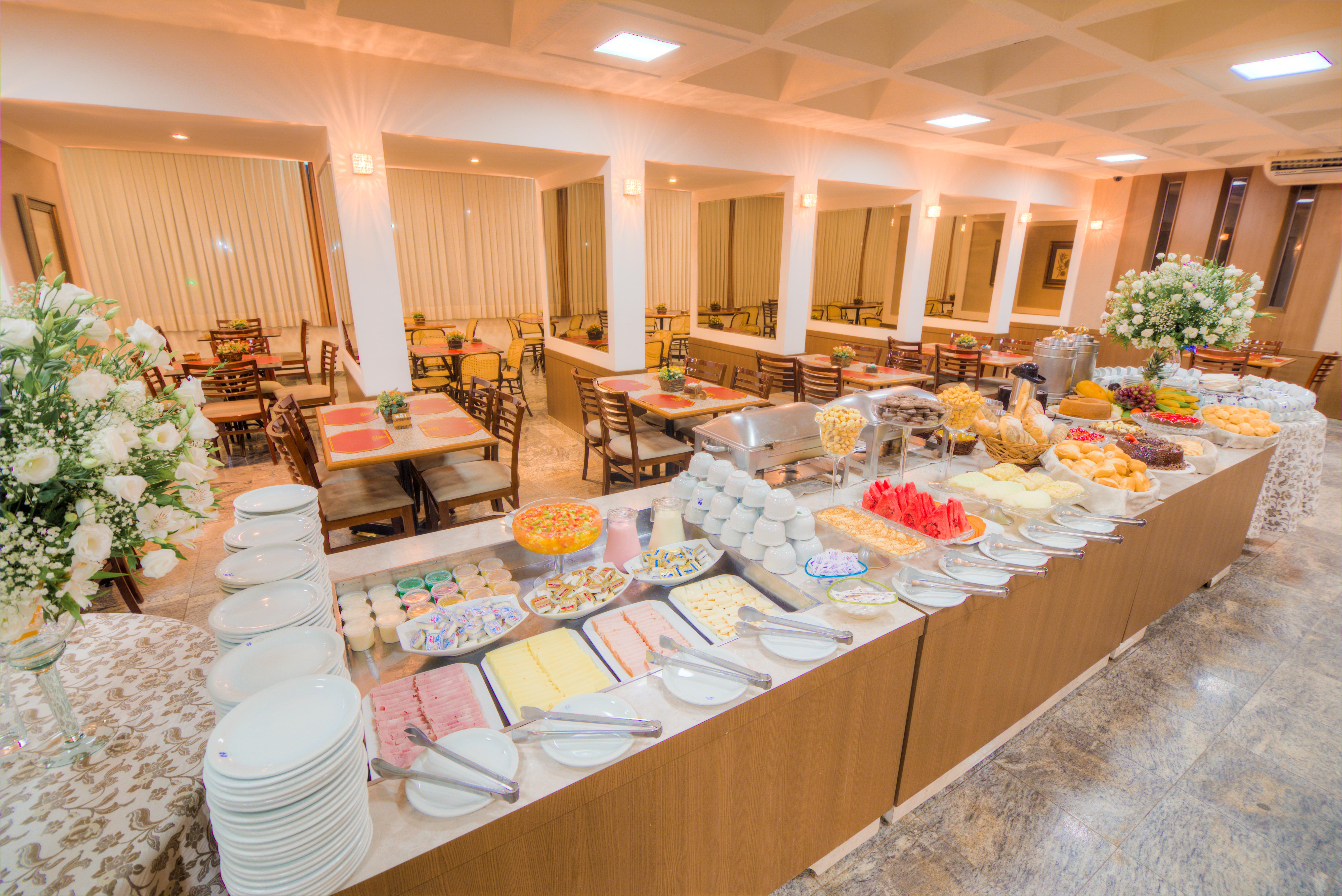 Hotel Dan Inn Uberaba & Convencoes By Nacional Inn Екстер'єр фото