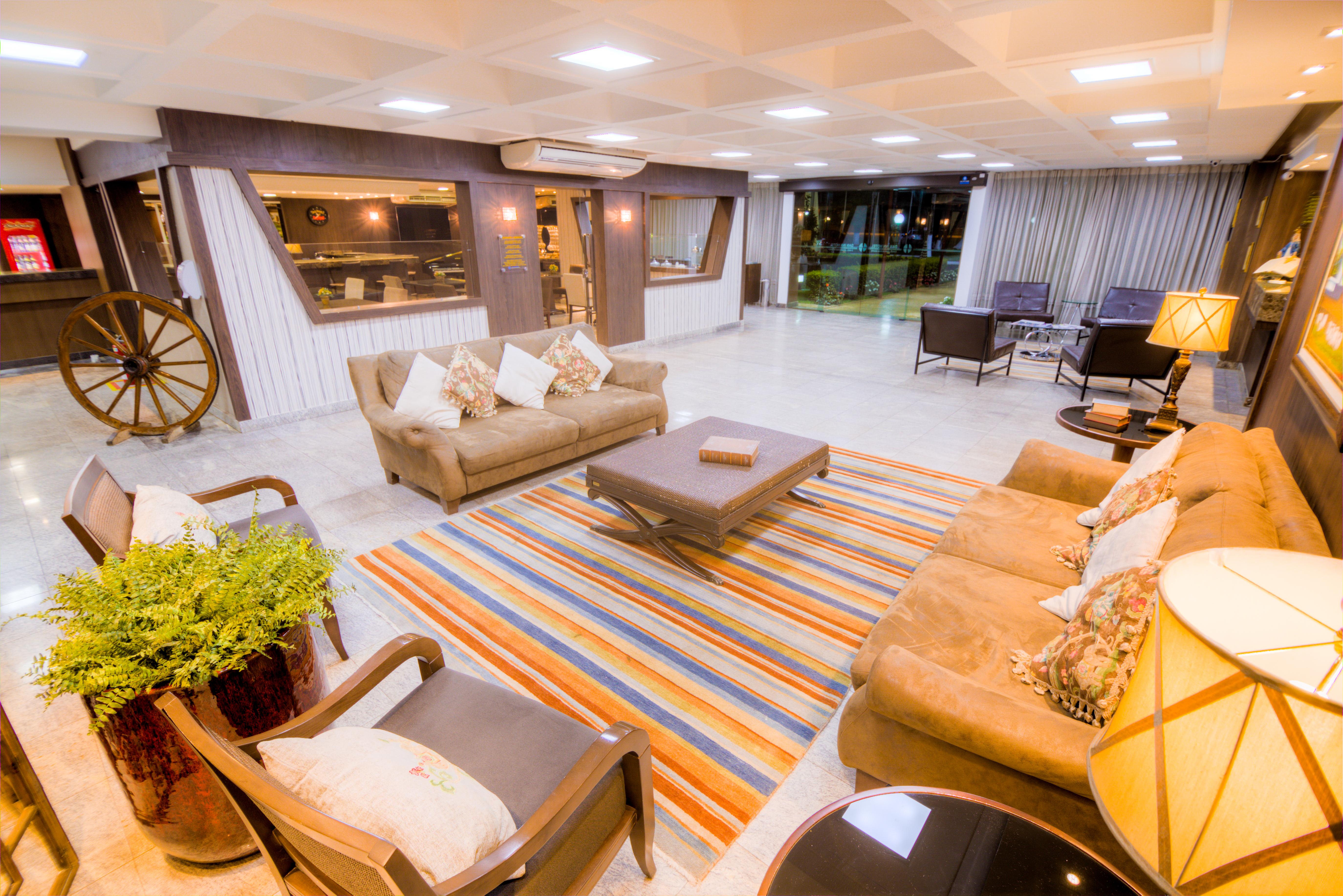 Hotel Dan Inn Uberaba & Convencoes By Nacional Inn Екстер'єр фото