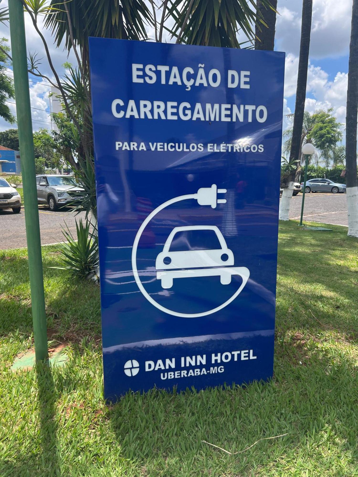 Hotel Dan Inn Uberaba & Convencoes By Nacional Inn Екстер'єр фото