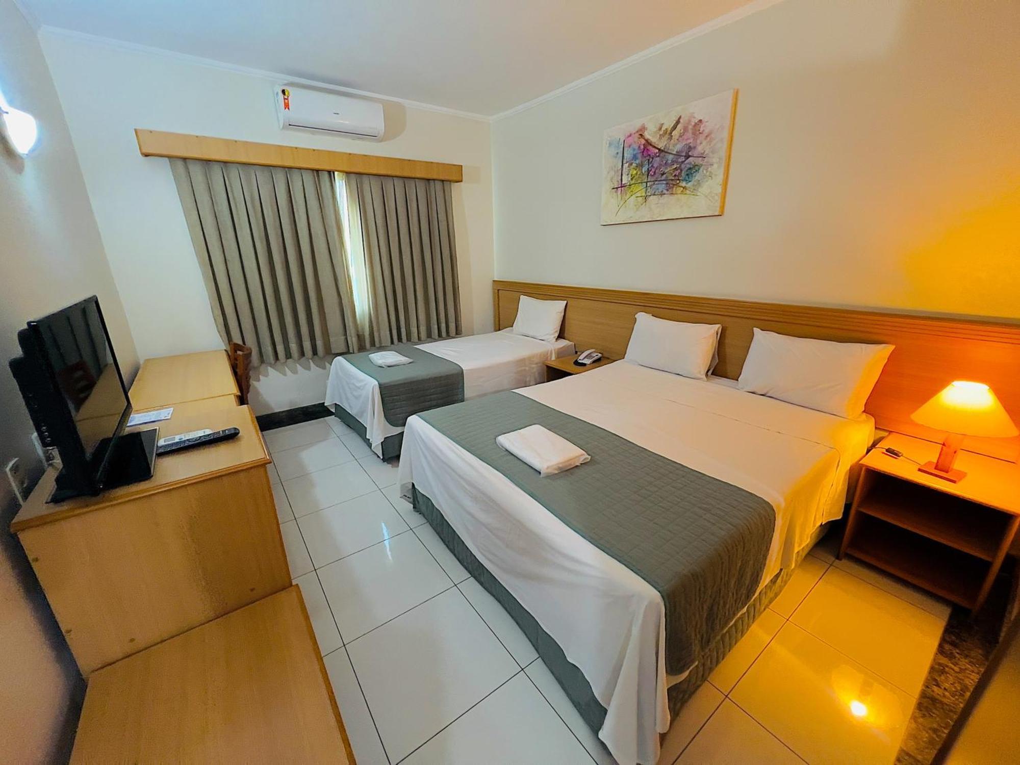 Hotel Dan Inn Uberaba & Convencoes By Nacional Inn Екстер'єр фото